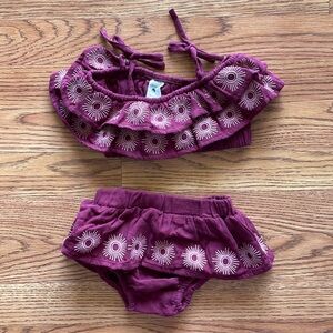 Kate Quinn California sun embroidered set cotton - 18-24m - like new